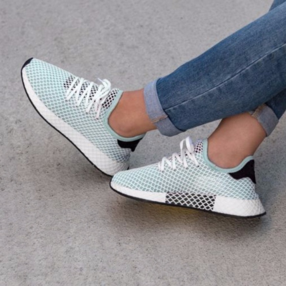 adidas Shoes - NEW Adidas Deerupt Runner Ash Green / Black 7.5